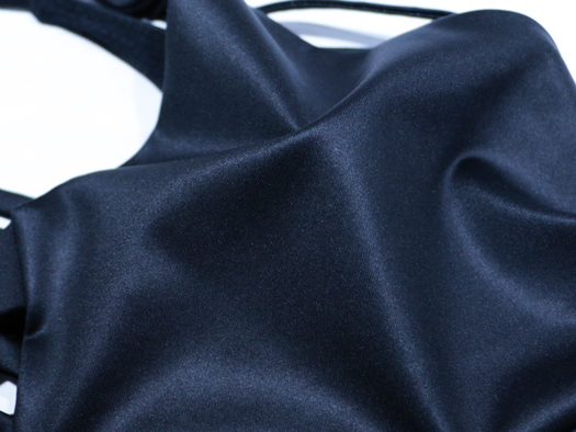INGOR grey compression sports bra on sale at the gym-3