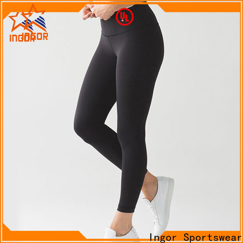 women and yoga pants activewear with high quality at the gym